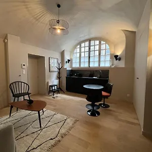 Appartement Lucas Ii 35 M2 Particulier Xvii Ieme Siecle Centre Historique Cathedrale, Clermont-Ferrand